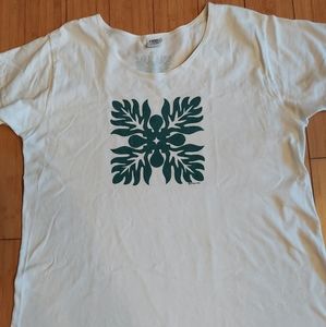 Crazy tees  ulu tee shirt women size xl